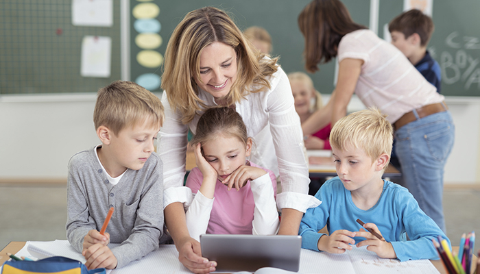 Clases de ingles para niños con refuerzo