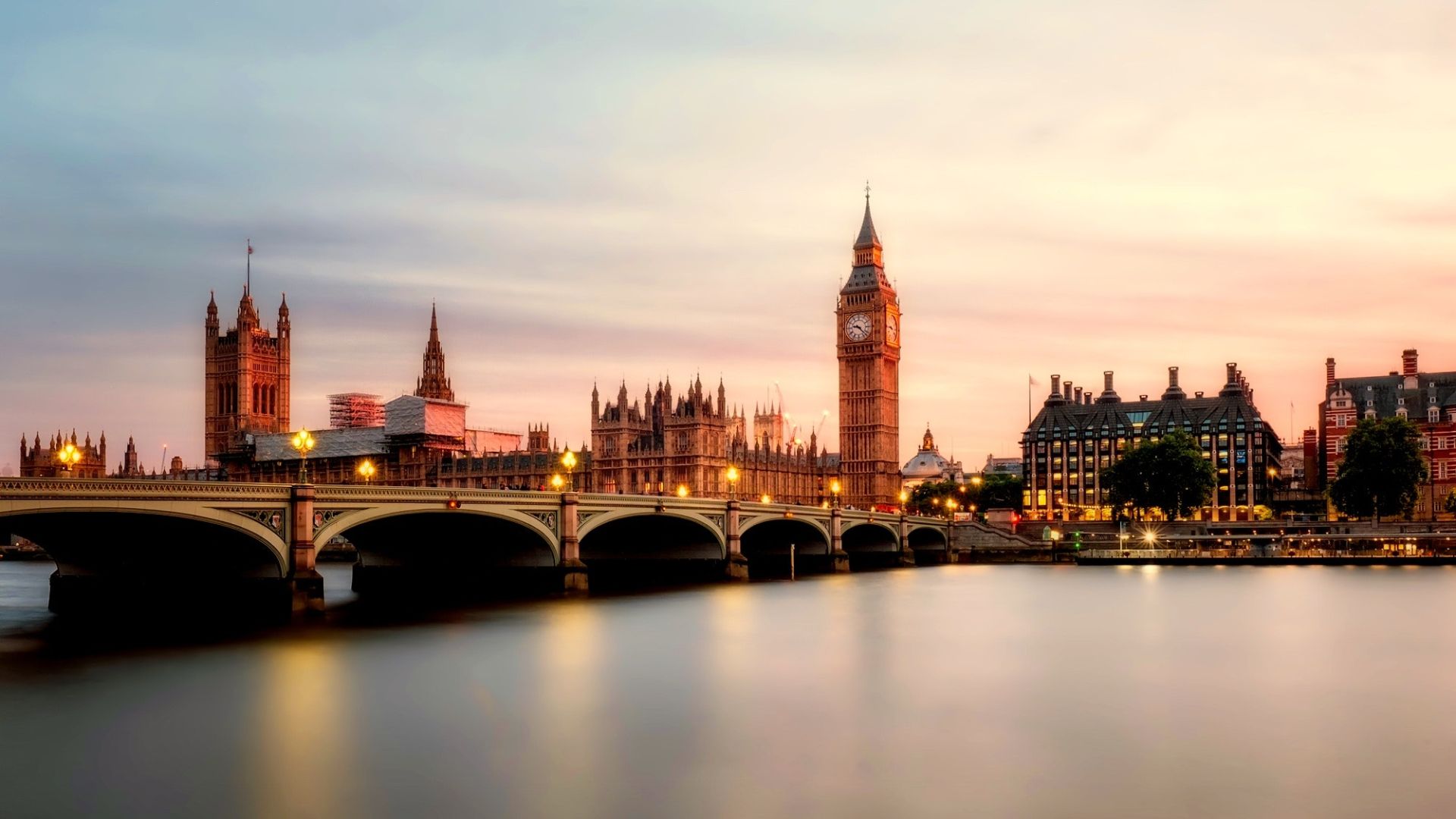 Viajar a Inglaterra para aprender inglés Viajar a Inglaterra para aprender inglés